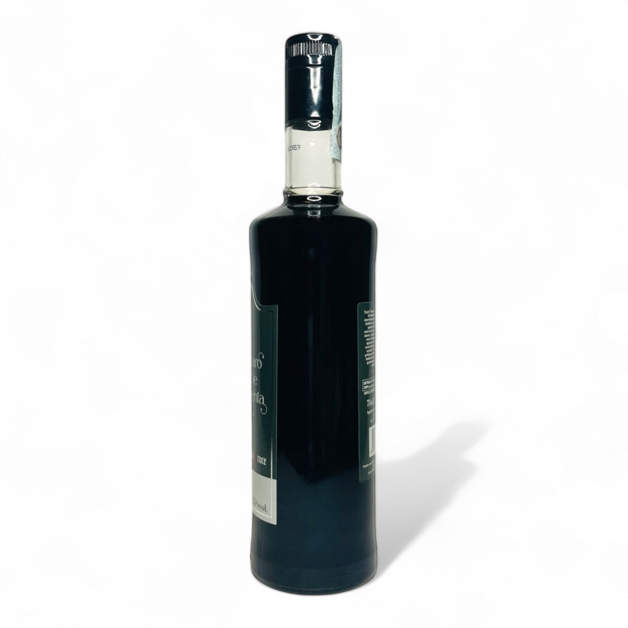 Bottiglia da 700 ml di Amaro Erbe & Menta Santa Croce – liquore artigianale di Benevento, nel cuore del Sannio, Campania. Fresco e aromatico, un autentico prodotto tipico italiano per gli amanti dei liquori artigianali.
