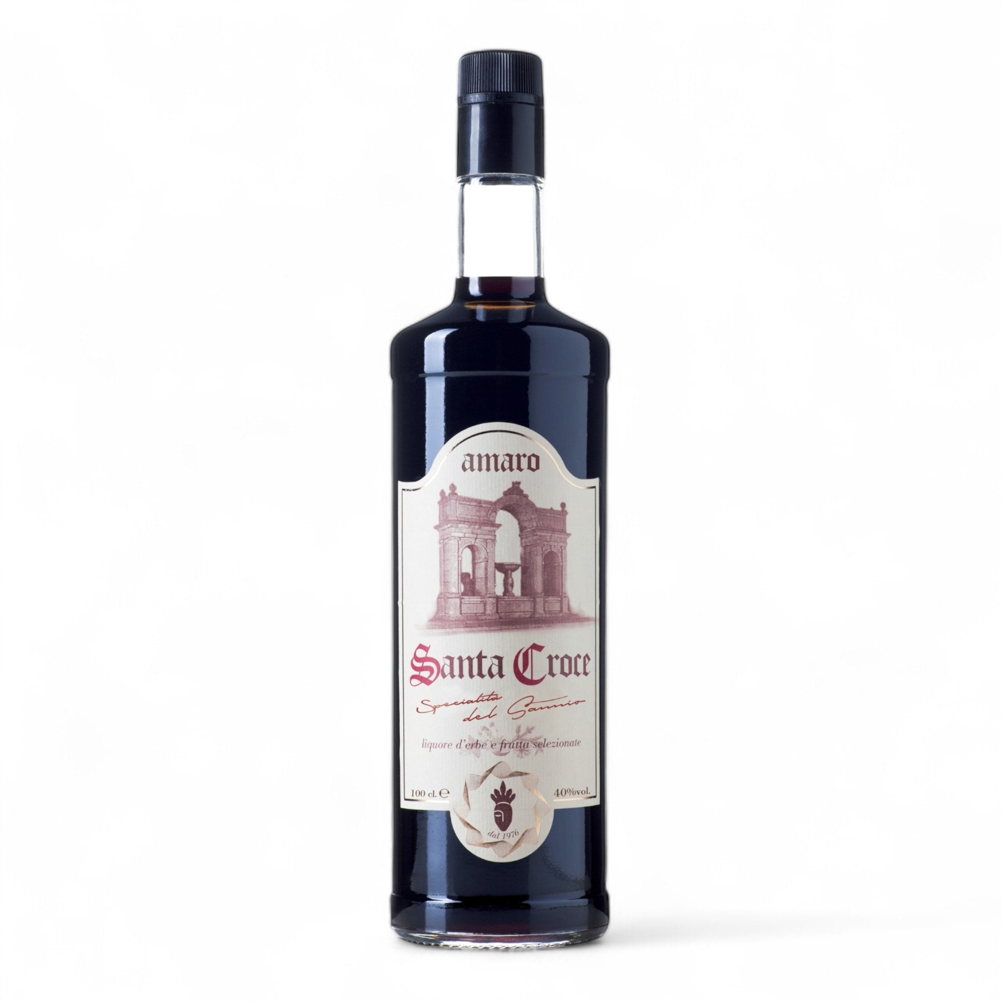 Bottiglia singola di Amaro Santa Croce – liquore artigianale prodotto a Benevento, nel cuore del Sannio, Campania. Amaro dal gusto intenso con note di china, carciofo, genziana e agrumi, prodotto tipico italiano.